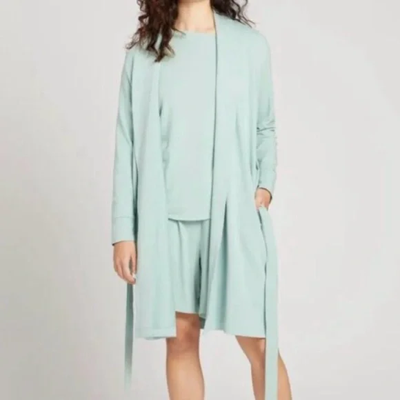 Universal Standard Rachele Lounge Robe - Picture 6 of 6